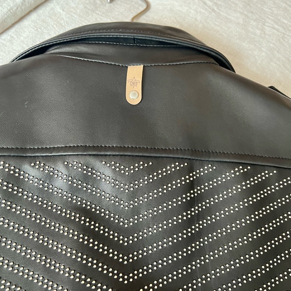 Woman’s black, leather Mackage jacket. Size large. Never worn. Tags on. $990 - Picture 7 of 8